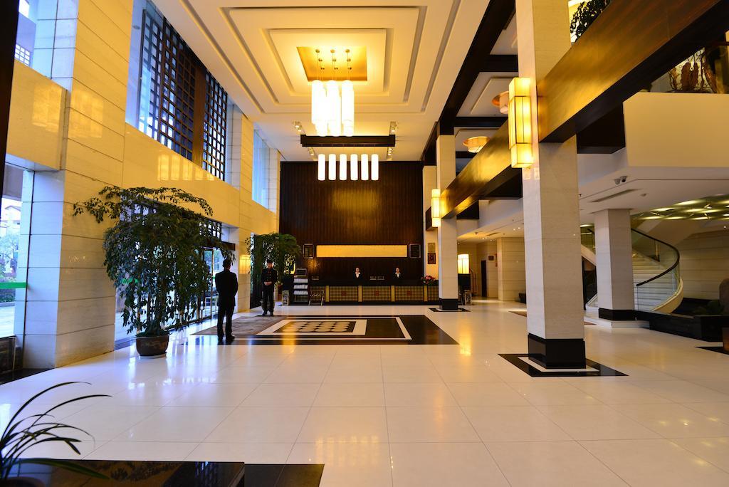 וואישן Baodao Exhibition Center Hotel מראה חיצוני תמונה